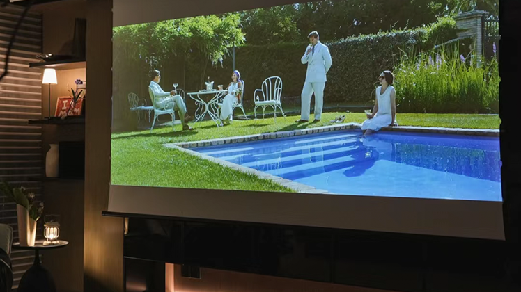 A New Choice for Projection, Unlocking a Fresh Experience of